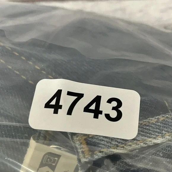 Levi's Premium Low Loose Jeans Women's Sz 26x30 Light Wash Straight Leg Cotton - Picture 13 of 13